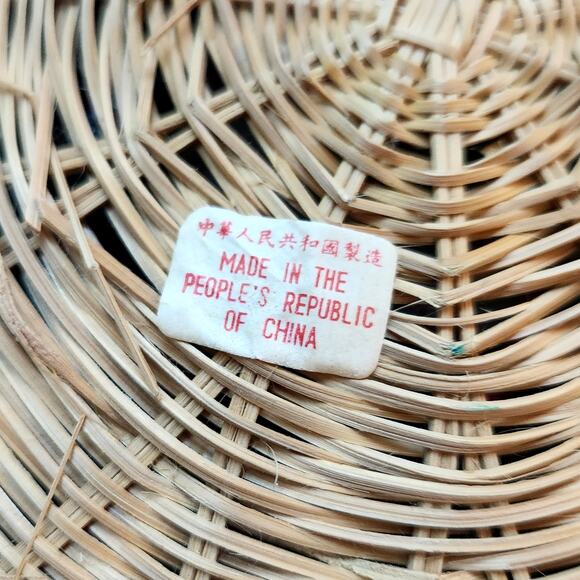 Vintage 1987 Christmas Needlepoint Wall Basket Christmas is Caring and Sharing - Picture 9 of 9